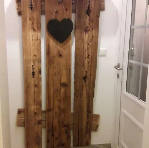 Appartement Auszeit 1 Mit Terasse Und Gratis Parkplatz Leoben (Styria)