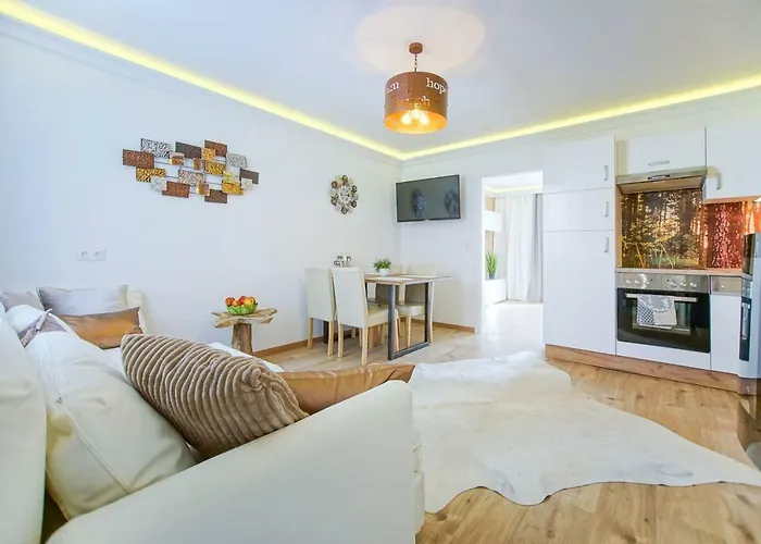 Auszeit 1 Mit Terasse Und Gratis Parkplatz Leoben (Styria)